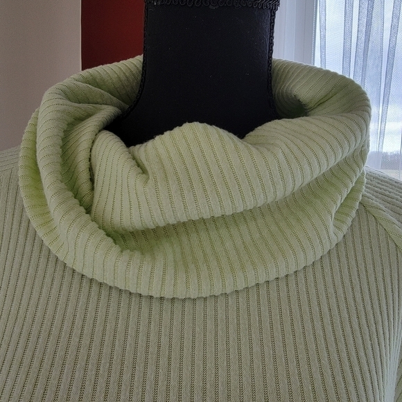 Sonoma Chartreuse Lightweight Cowlneck Sweater Size XL EUC - Picture 2 of 9